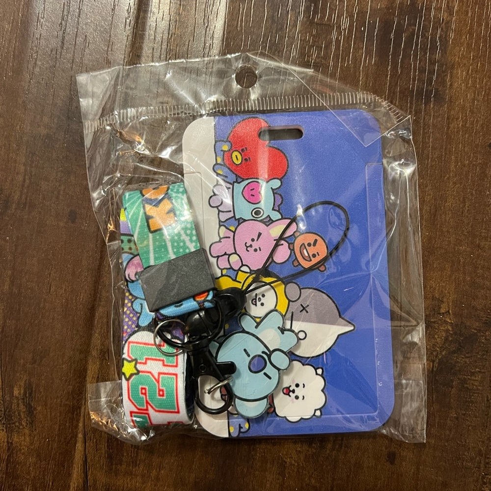 BT21 Koya Lanyard w/ Card Holder!